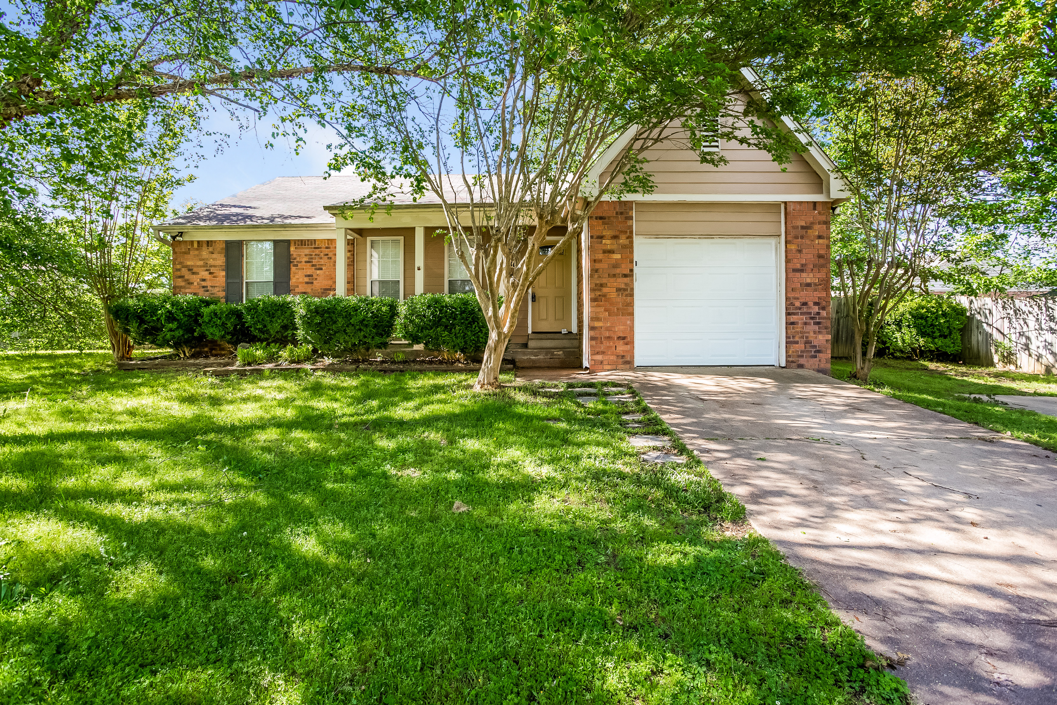 3840 Shadow Oaks Pkwy Horn Lake, MS 38637